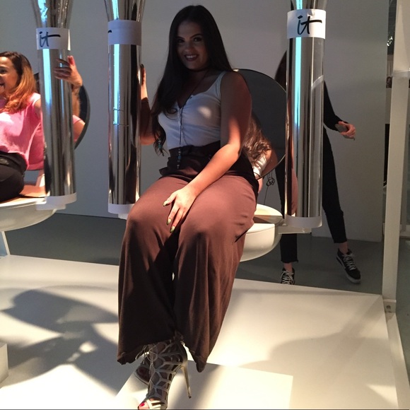 Wide Leg Olive Pant - Picture 4 of 8